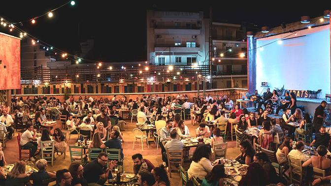 Πού τρώμε και πίνουμε γύρω από τους πειραιώτικους σταθμούς του μετρό;