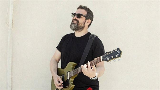 Σπύρος Γραμμένος Τρίο στον Σταυρό του Νότου: «Χωρίς Δεύτερο Μέρος»