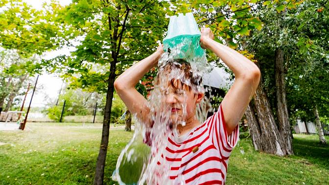 To Ice Bucket Challenge επιστρέφει αυτή τη φορά για την ψυχική υγεία