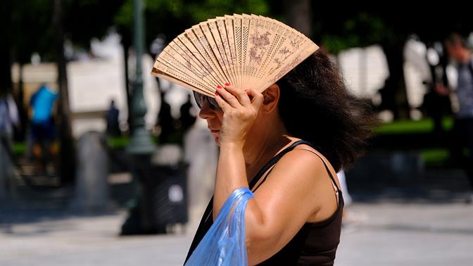 Πρόωρο καλοκαίρι με 30ρια και αφρικανική σκόνη σε όλη τη χώρα