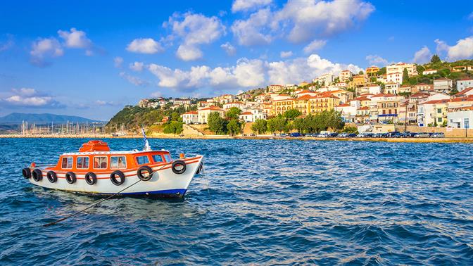 5 θαλασσινοί προορισμοί για το τριήμερο του Αγίου Πνεύματος