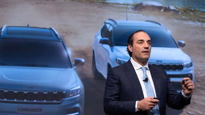 Από τα δύσκολα ξεκίνησε ο νέος CEO της Stellantis, Antonio Filosa