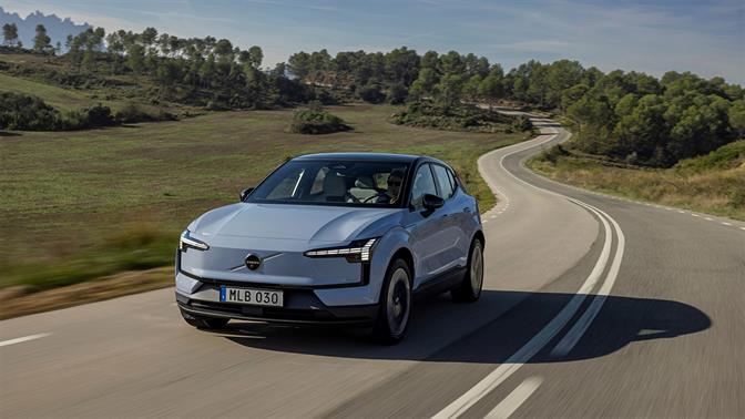 Το αμιγώς ηλεκτρικό Volvo EX30 προσφέρει πρωτόγνωρη ηρεμία και τεχνολογία