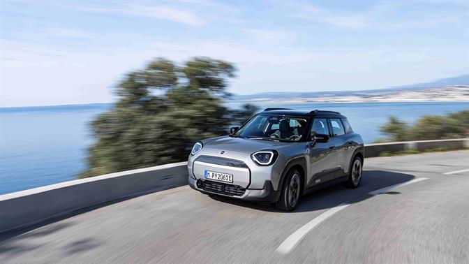 Η νέα οικογένεια μοντέλων MINI John Cooper Works