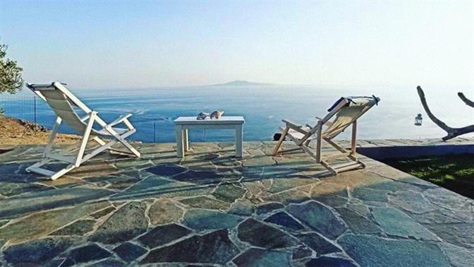 Καλοκαιρινά σπίτια σαν καρτ ποστάλ σε κάθε γωνιά της Ελλάδας