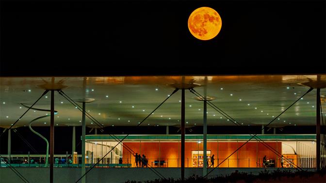Full Moon Sleepover: Μια νύχτα στο ΚΠΙΣΝ κάτω από την πανσέληνο