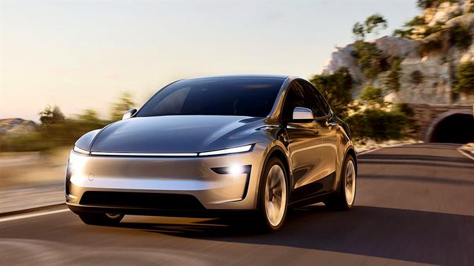 Μειώθηκαν και τον Ιούλιο οι πωλήσεις της Tesla