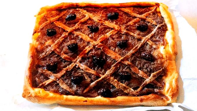 Πισαλαντιέρ (pissaladière), η γαλλική πίτσα