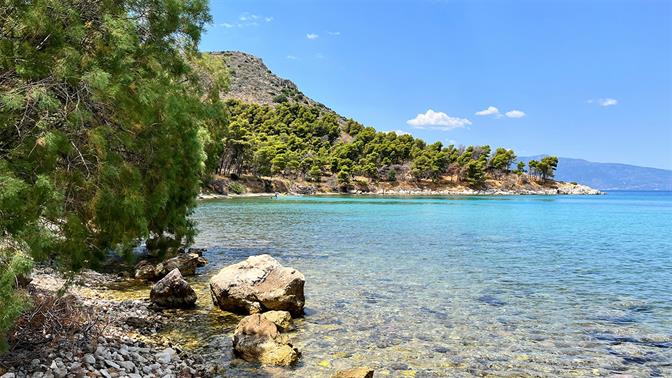 Στη Ρόμβη θα γίνεις Ρομβινσώνας στο δικό σου ακατοίκητο νησί