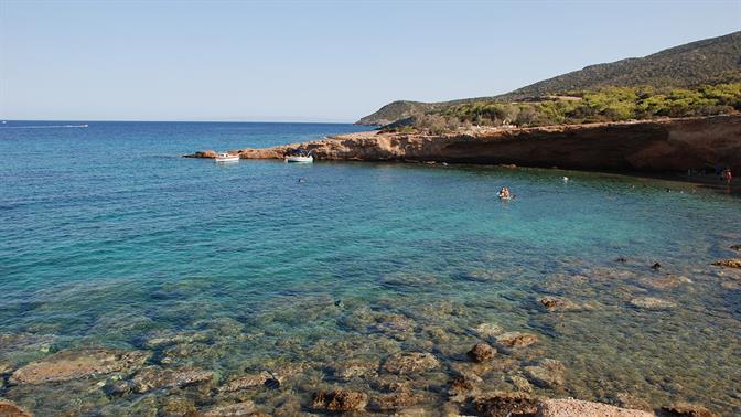 Παραλίες γυμνιστών κοντά στην Αθήνα