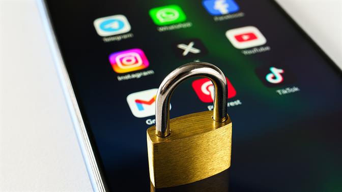 Πώς να κάνεις digital detox χωρίς να εξαφανιστείς από τον κόσμο