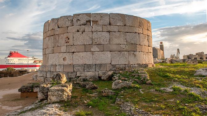 Πόσα ξέρεις για την (αρχαία) ιστορία του Πειραιά;