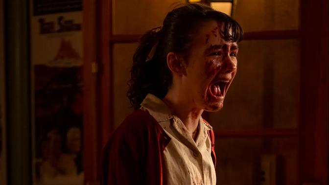 Το It: Welcome to Derry είναι αρρωστημένα καλό (και τρομακτικό)