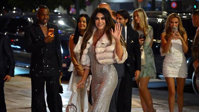 Ό,τι λάμπει δεν είναι λαμέ