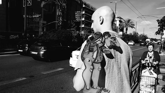 Ε ρε γλέντια: Ο Καραγκιόζης στον 21ο αιώνα