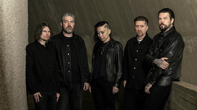 Amenra live στην Αθήνα: Αυχένες σπασμένοι, μάτια δακρυσμένα, φωνή βραχνή