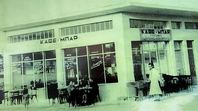 Τα καφενεία του Αιγάλεω ζωντανεύουν ξανά τη σπουδαία μουσική του παράδοση