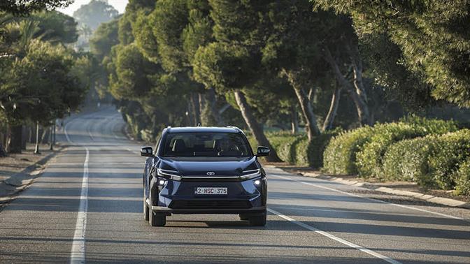 Σκέψεις στην πανευρωπαϊκή παρουσίαση του ανανεωμένου Toyota bZ4X, στην Ανδαλουσία