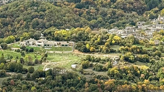 Καταγγελίες για απειλές και διχασμός για κατοικία εφοπλιστή στο Μεγάλο Πάπιγκο