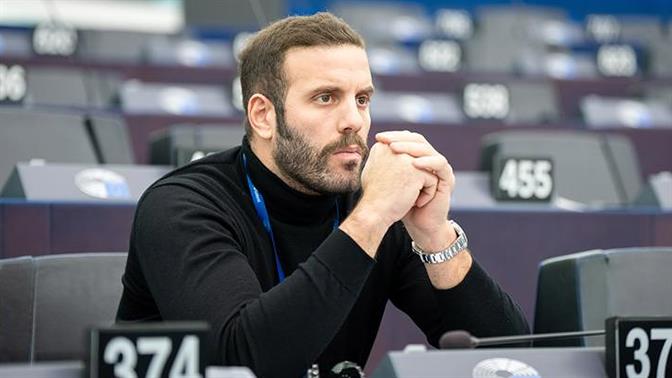 Εκείνοι που τους διαλέγουν έχουν την ευθύνη