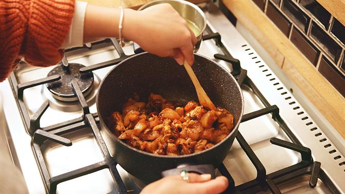 5 συνταγές για να δουλέψει καλά η κατσαρόλα