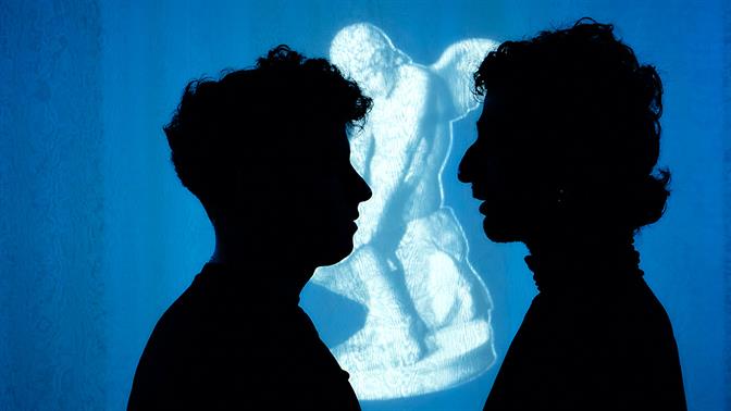 Κάπου περνούσε μια φωνή: Μια μουσική παράσταση της bijoux de kant