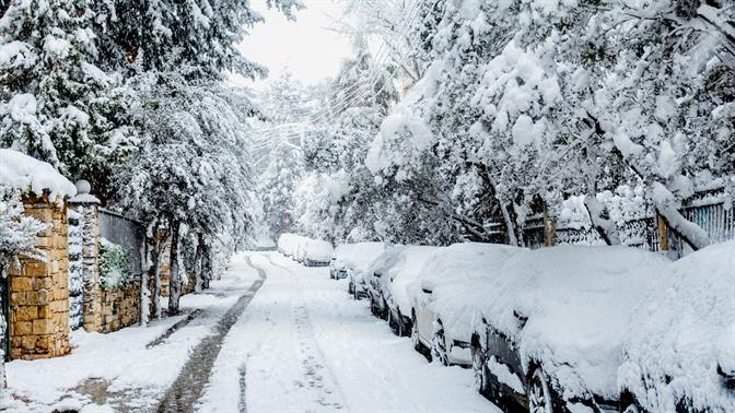 «Πολική φωτοβολίδα» θα χτυπήσει τη χώρα: Χιόνια και στην Αττική