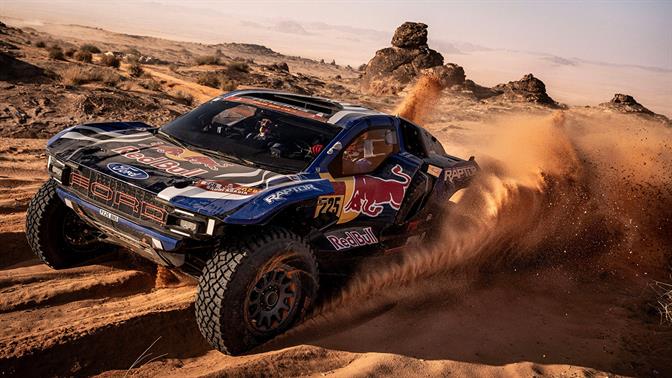 Τα Ford Raptor T1+ «ζωγράφισαν» στους αμμόλοφους του φετινού Dakar Rally