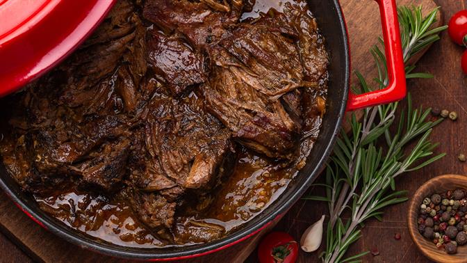 Πέντε φαγητά που τα βάζεις να γίνουν και συνεχίζεις τη ζωή σου