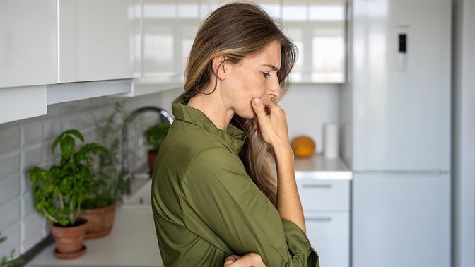 Τι είναι και πώς μας επηρεάζει η σύγκρουση ρόλων στη μέση ηλικία;