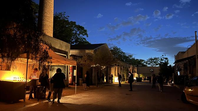 Είναι Πλύφα ή Πλυφά; Ο πιο εναλλακτικός χώρος της Αθήνας μας συστήνεται