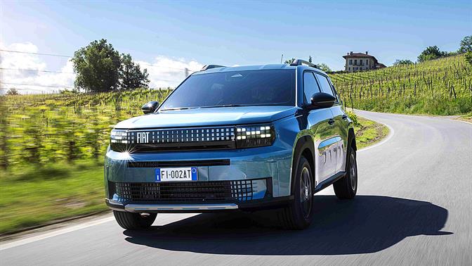 Η Stellantis διατήρησε την κορυφαία θέση στην κατηγορία των υβριδικών οχημάτων το 2025