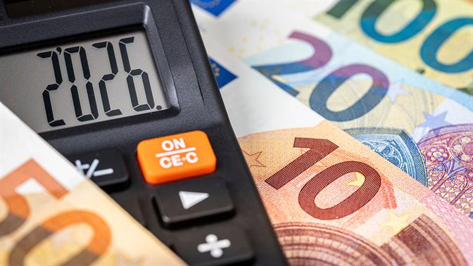 Αυξήσεις στους μισθούς μέσω φοροελαφρύνσεων: Τα νέα ποσοστά και οι μεγάλοι ωφελημένοι