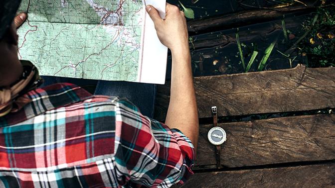 Η τέχνη του να χάνεσαι: Γιατί το GPS σκότωσε τη μαγεία της ανακάλυψης