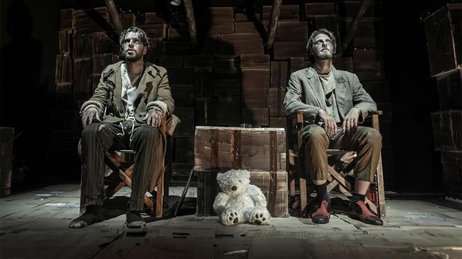 «Εμιγκρέδες» του Σλαβομίρ Μρόζεκ: Πρεμιέρα στο Θέατρο ΜΕΤΣ σε σκηνοθεσία Βλαδίμηρου Κυριακίδη
