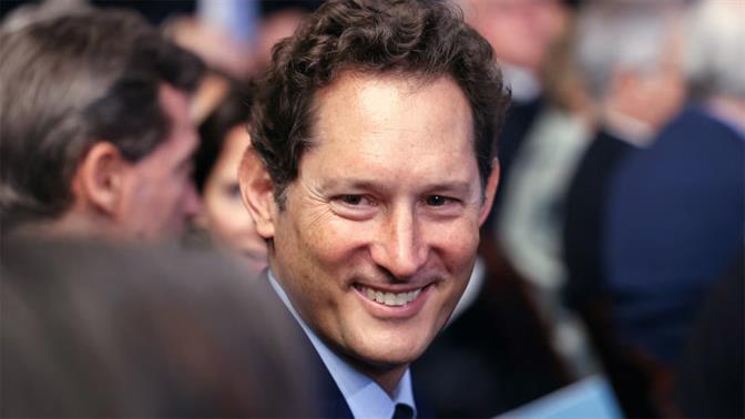 Ιταλός δικαστής αποφαίνεται ότι ο Τζον Έλκαν, απόγονος του Ανιέλι, δεν μπορεί να κλείσει την υπόθεση φορολογικής απάτης με κοινωφελή εργασία