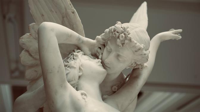 Ποια ζώδια δεν πιστεύουν στον έρωτα με την πρώτη ματιά;