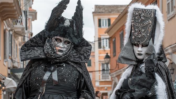 Τι θα ντυθεί κάθε ζώδιο τις Απόκριες;