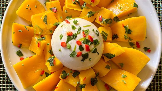 Ένα μάνγκο φέρνει την άνοιξη