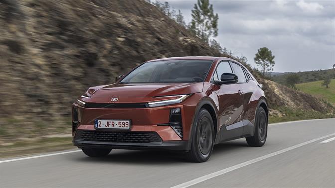 Οδηγούμε το νέο αμιγώς ηλεκτρικό Toyota C-HR+ και αξιολογούμε την συνεισφορά του στην κινητικότητα μηδενικών ρύπων