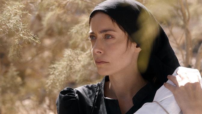 «Από Ήλιο σε Ήλιο»: Ο σκηνοθέτης Χρήστος Αναγνωστόπουλος και η Ντάνη Γιαννακοπούλου μιλούν για τη νέα σειρά εποχής της ΕΡΤ