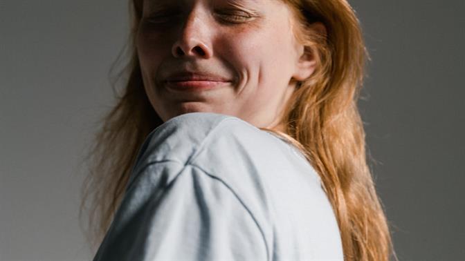 Πώς να σταματήσω να νιώθω κριντζ;