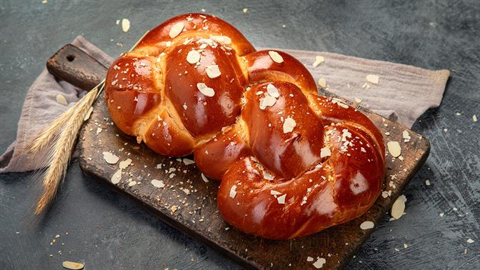 Αυτά είναι τα πιο νόστιμα πασχαλινά τσουρέκια της πόλης