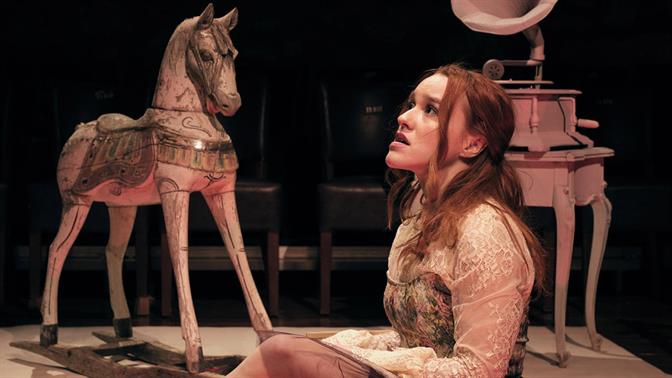 Tο Καταφύγιο (Σκιές του Κάτω Κόσμου) της Jennifer Haley στο Θέατρο Πρόβα