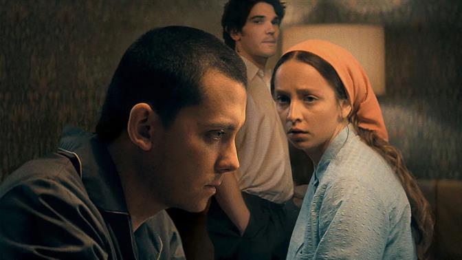 Παίζει τίποτα καλό σε σειρές στο Netflix για να δεις το Πάσχα;