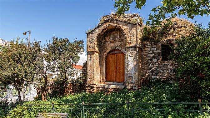 Το χαμάμ, ο μεντρεσές και η Ανατολή στην Αθήνα