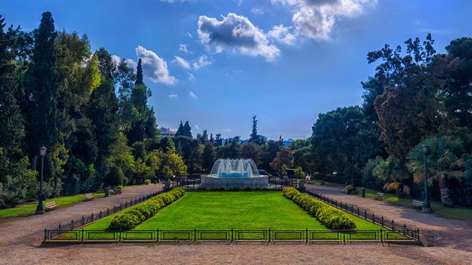 Οι πιο ωραίες βόλτες στην Αθήνα για καλοκαιρινά απογεύματα