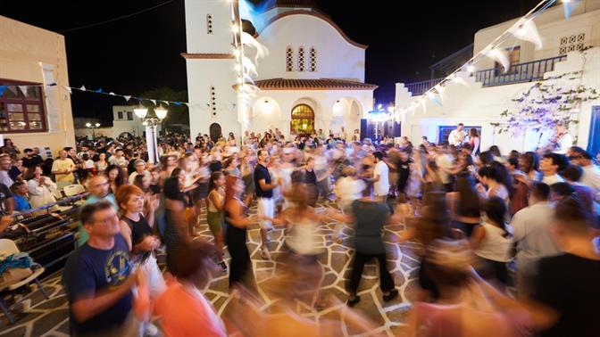 «Κόρες»: Το 16ο φεστιβάλ «Διαδρομές στη Μάρπησσα» έρχεται τον Αύγουστο στην Πάρο