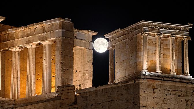 Αυγουστιάτικη Πανσέληνος: Εκδηλώσεις σε μνημεία, μουσεία και αρχαιολογικούς χώρους σε όλη τη χώρα