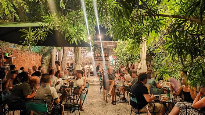 Πήγαμε στο Καμπεθόν στο Μεταξουργείο και φάγαμε οικονομικά κι ωραία